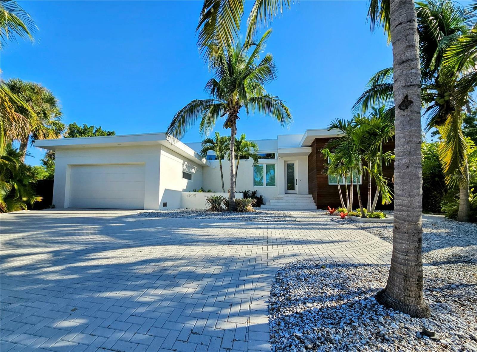 2408 Nassau Street  Sarasota FL 34231 photo
