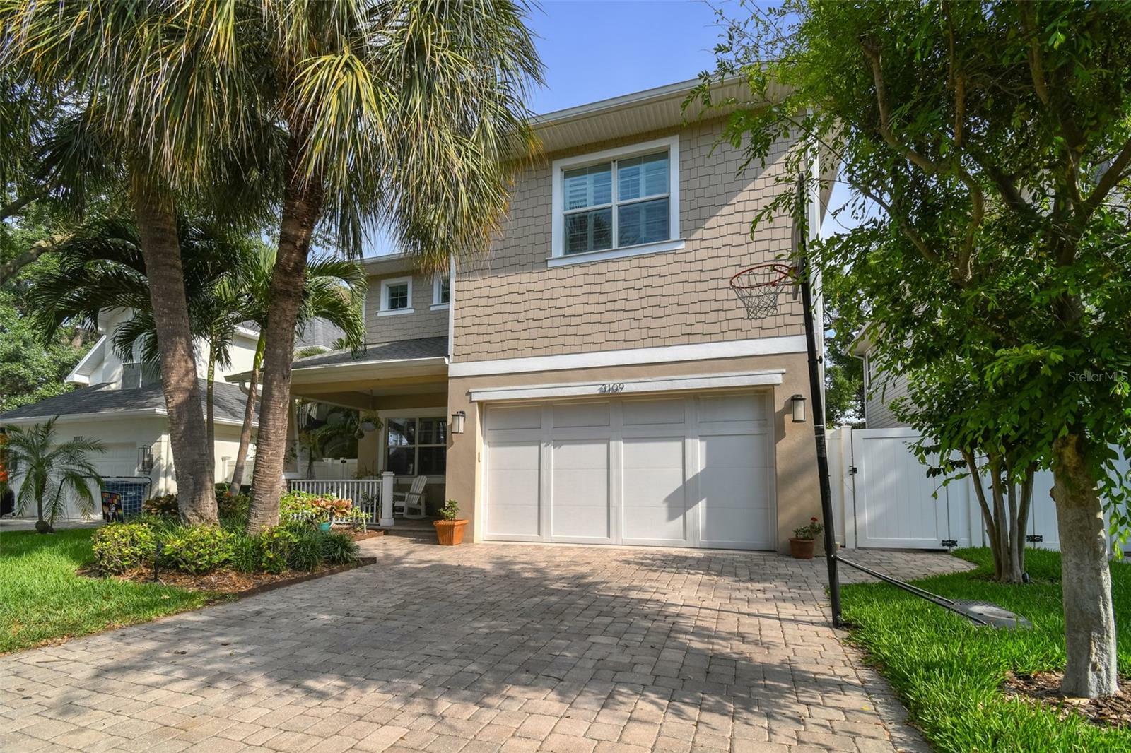 Property Photo: 3109 W Granada Street FL 33629