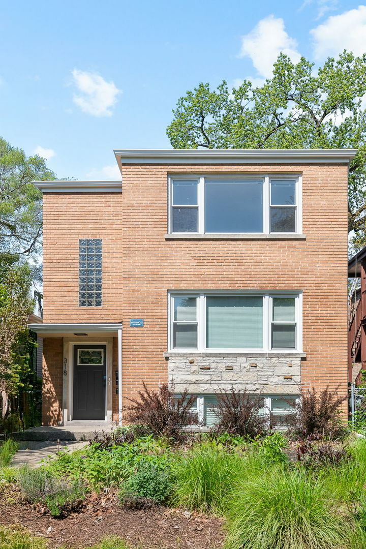 Property Photo: 318 Custer Avenue IL 60202
