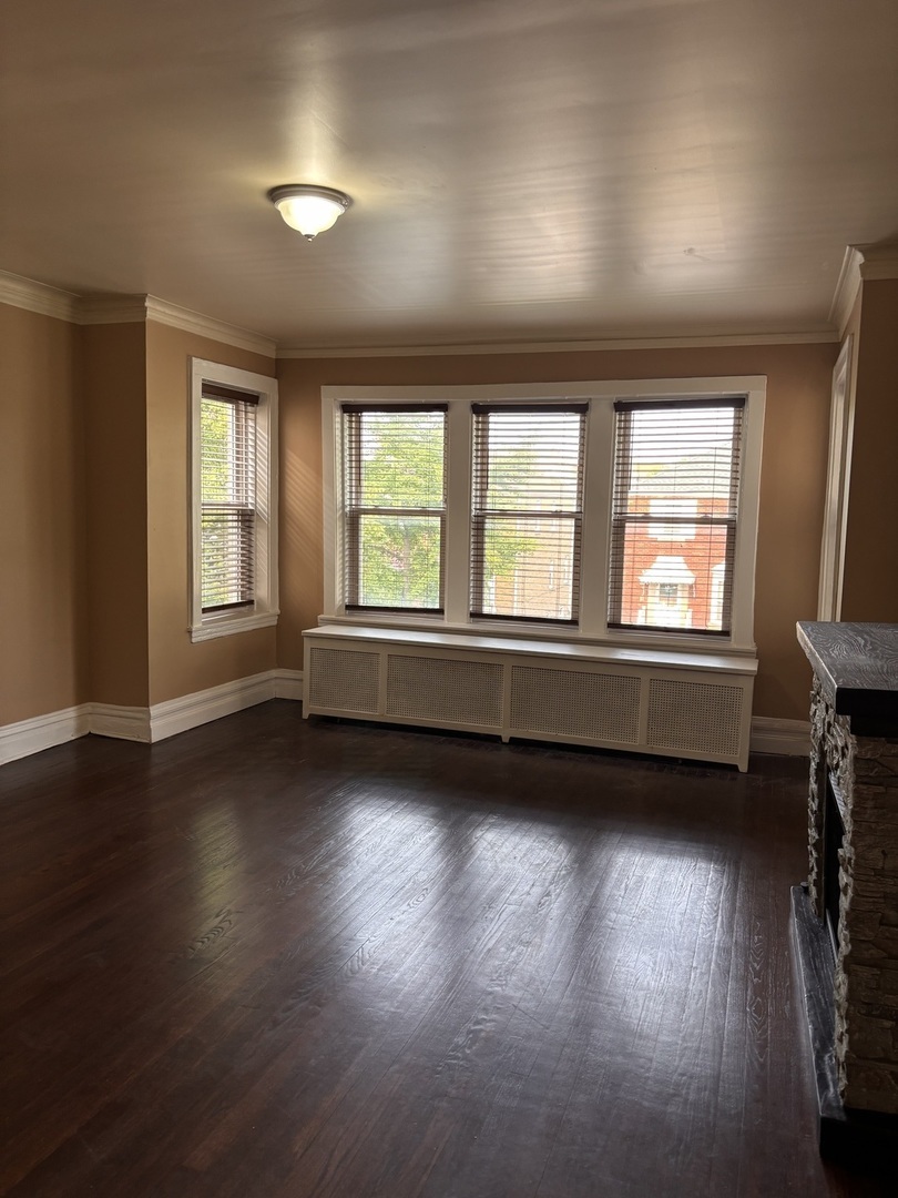 Property Photo: 5642 N Bernard Street 2 IL 60659
