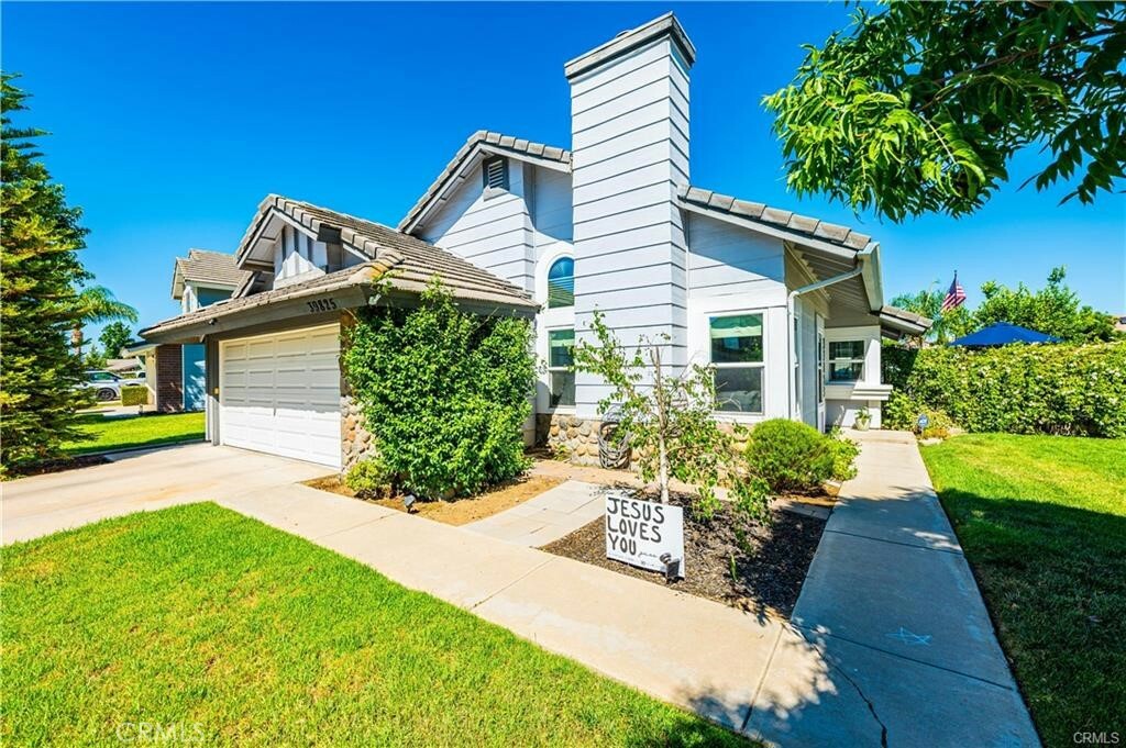 Property Photo: 39825 Osprey Road CA 92562