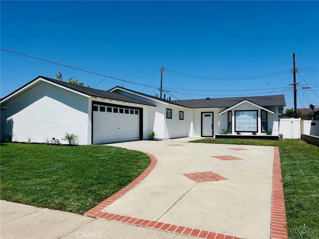 15882 Malm Circle  Huntington Beach CA 92647 photo