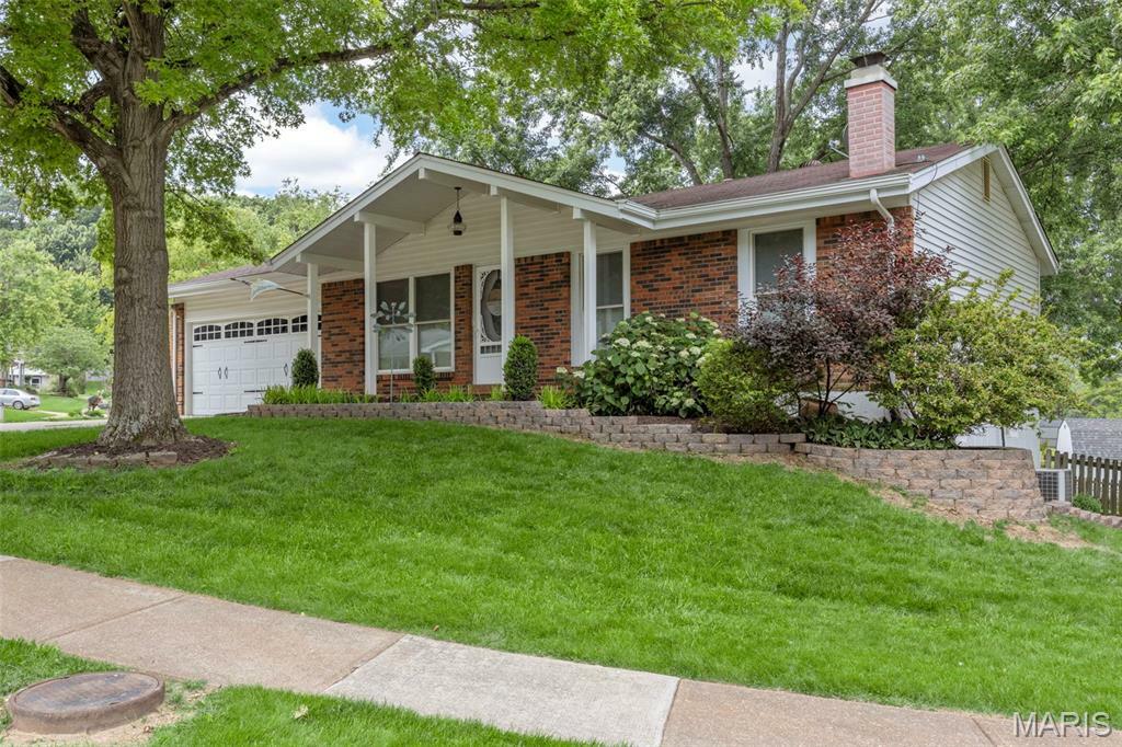 Property Photo: 653 Green Cliff Drive MO 63026