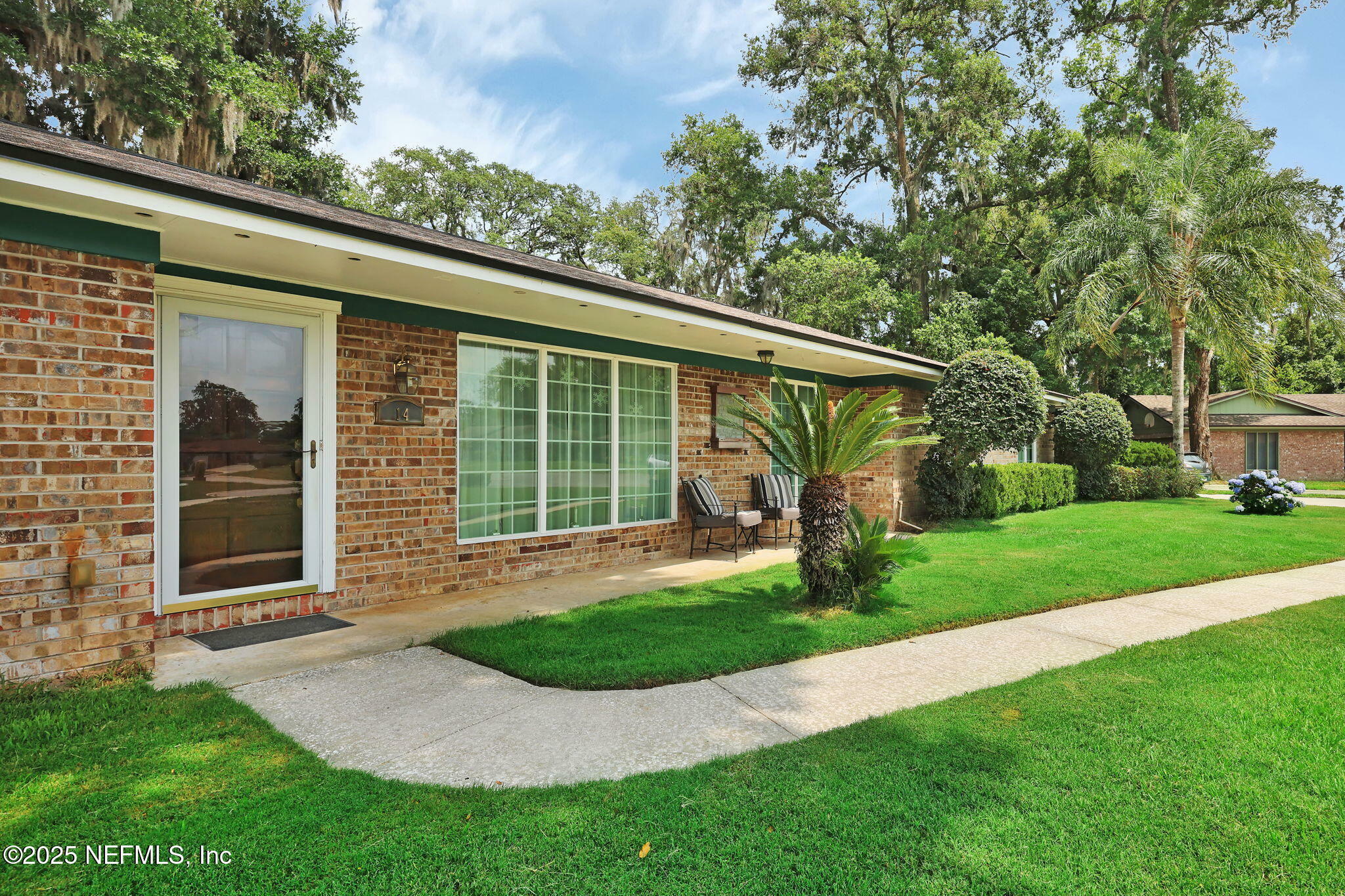 Property Photo: 14 Warren Court FL 32073