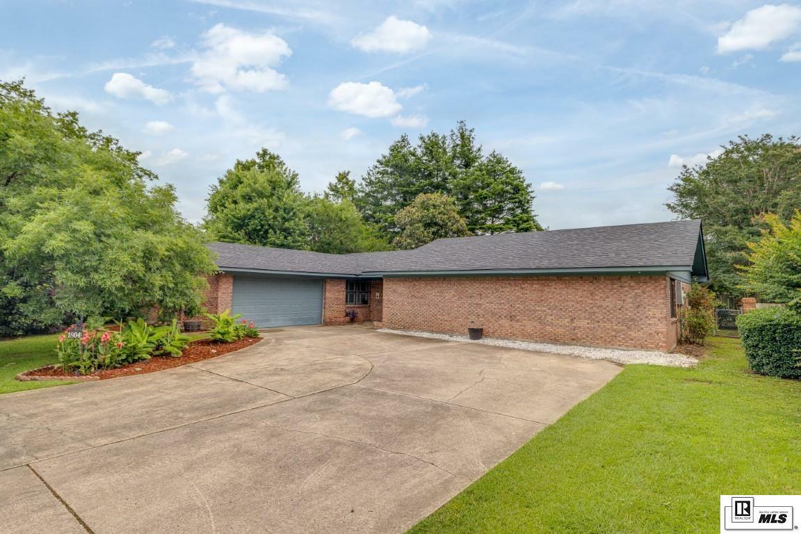 Property Photo: 1804 St Joseph Place LA 71201