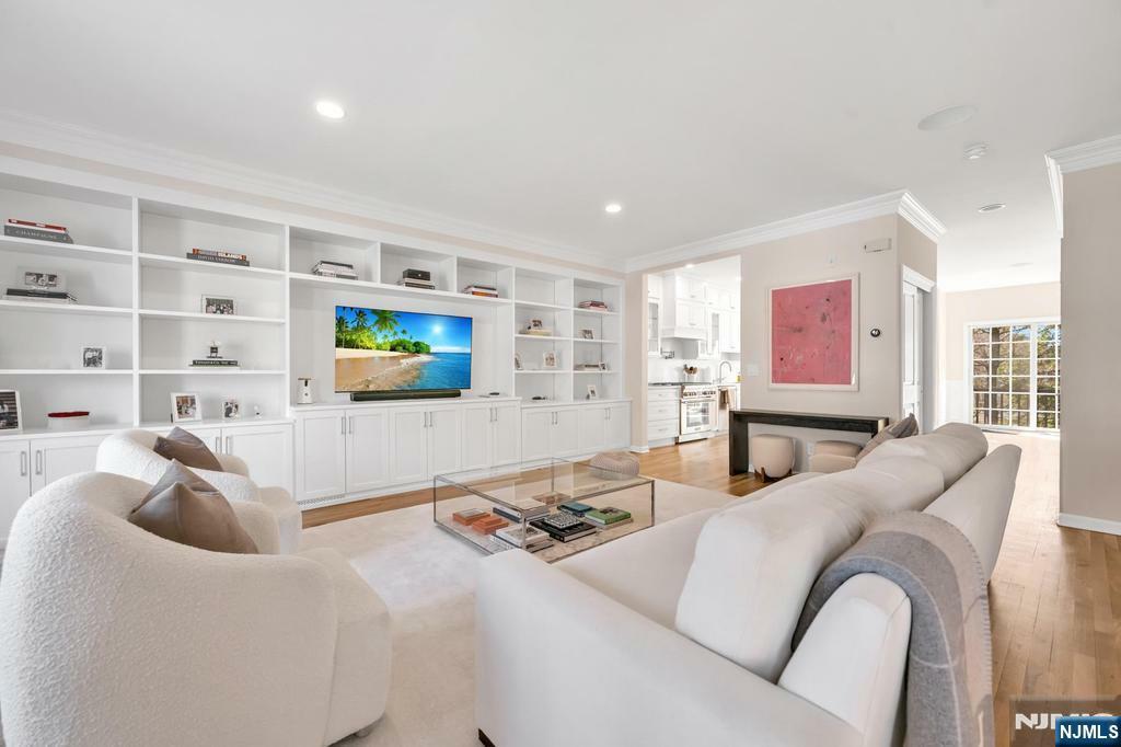Property Photo: 106 Stonegate Trail NJ 07626