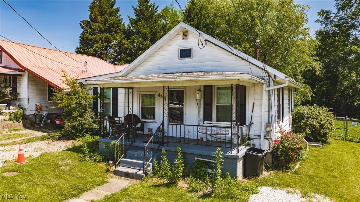 Property Photo: 4411 17th Avenue WV 26101