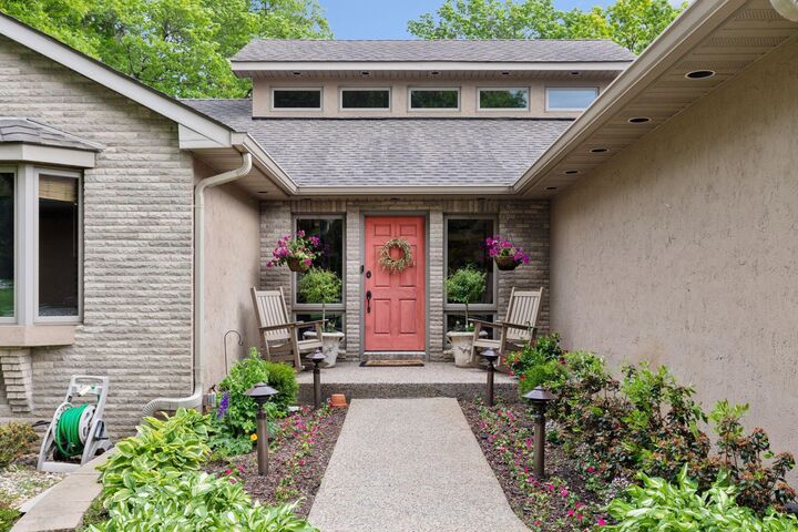 Property Photo: 1405 W Farm Road MN 55318