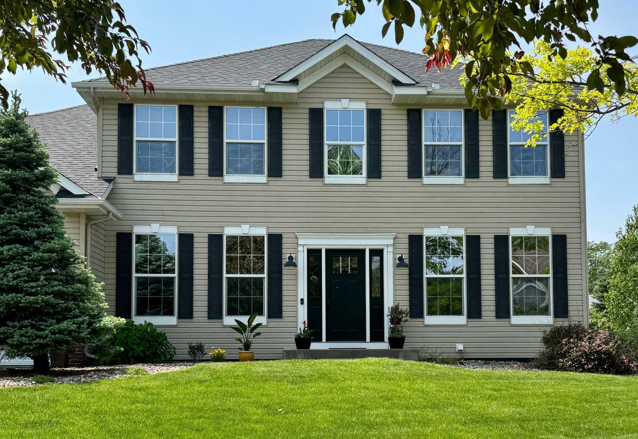Property Photo: 2838 Oak Lawn Drive MN 55057