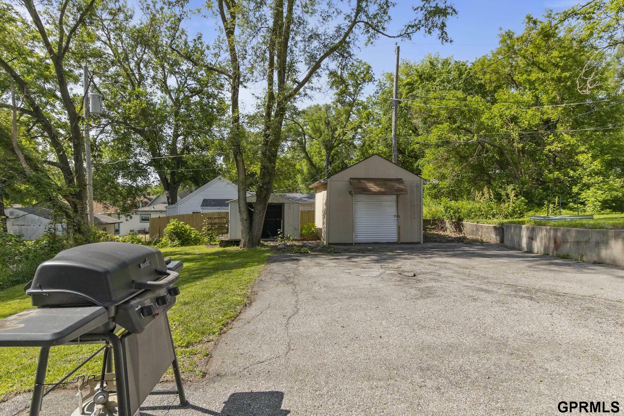 Property Photo: 4709 Burdette Street NE 68104