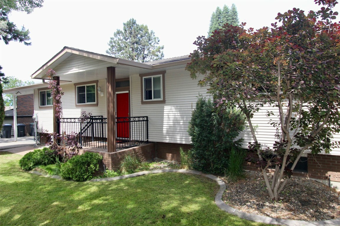 2430 Fairhall Road  Kelowna BC V1W 2W2 photo