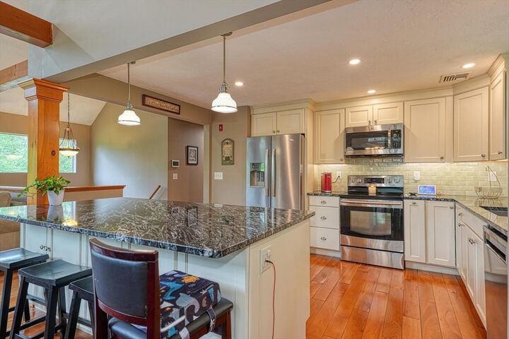 Property Photo:  334 Mendon St  MA 01568 