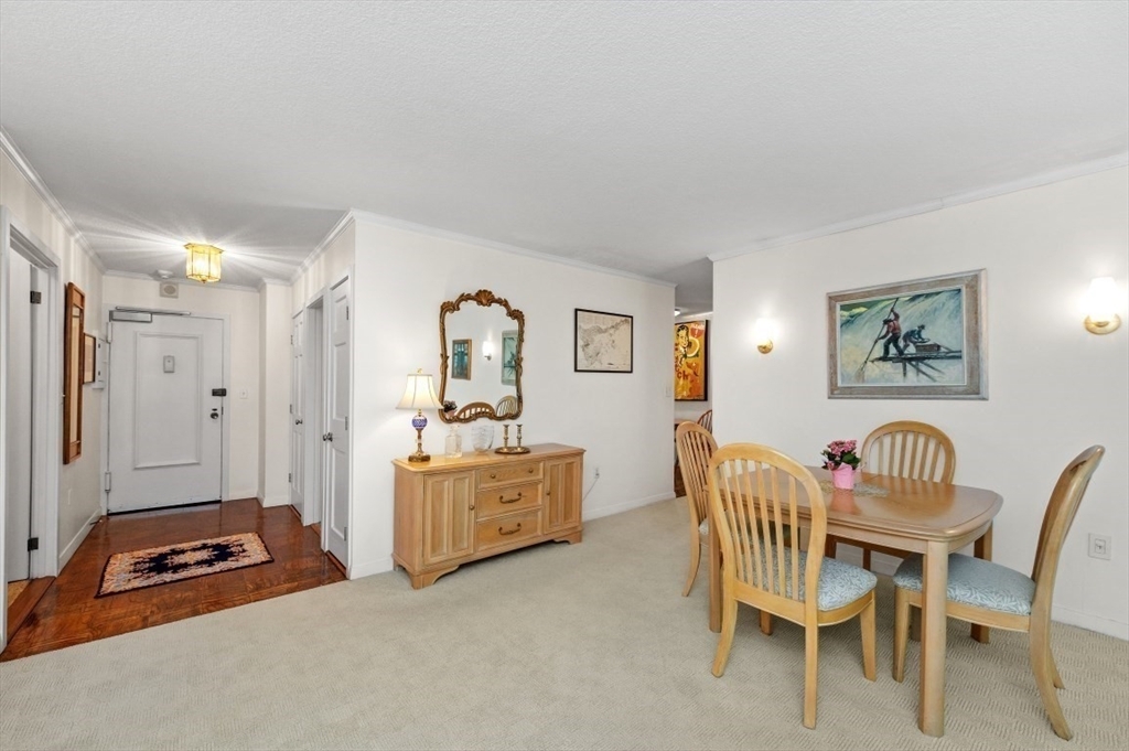 Property Photo: 2 Hawthorne Place 2E &Amp 2F MA 02114
