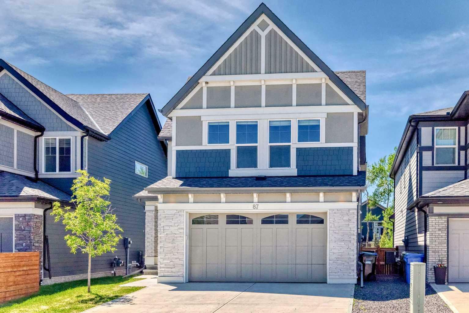 Property Photo: 87 Legacy Glen Terrace SE AB T2X 3Z1