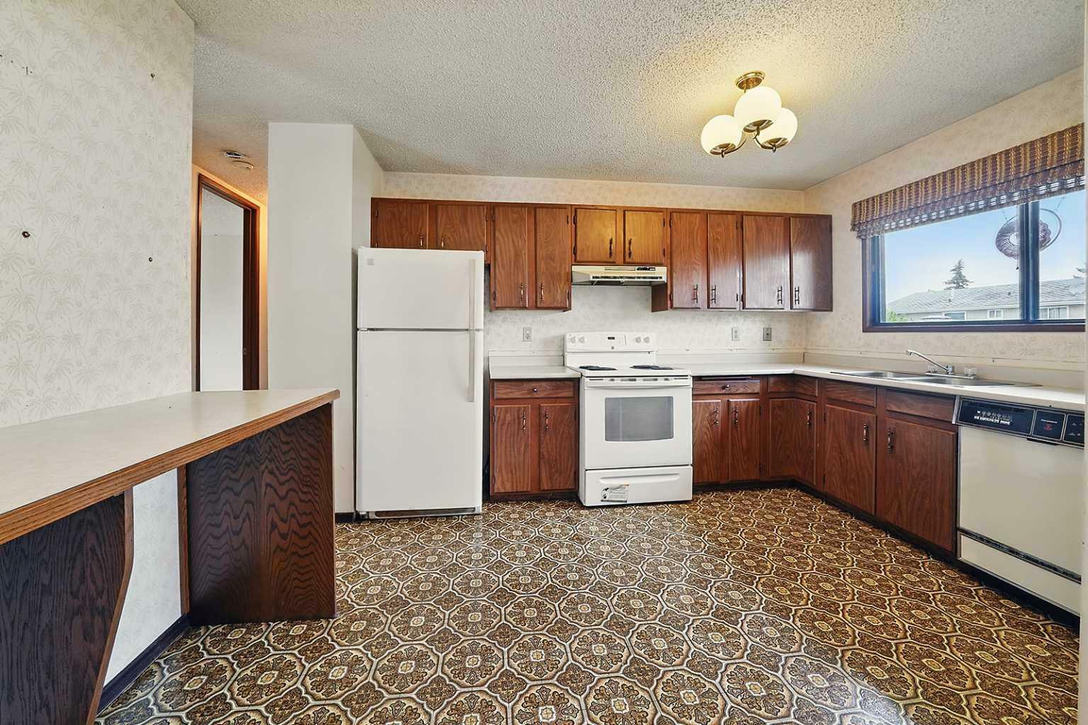 Photo de la propriété: 64 Hermary Street Street AB T4N 6G1