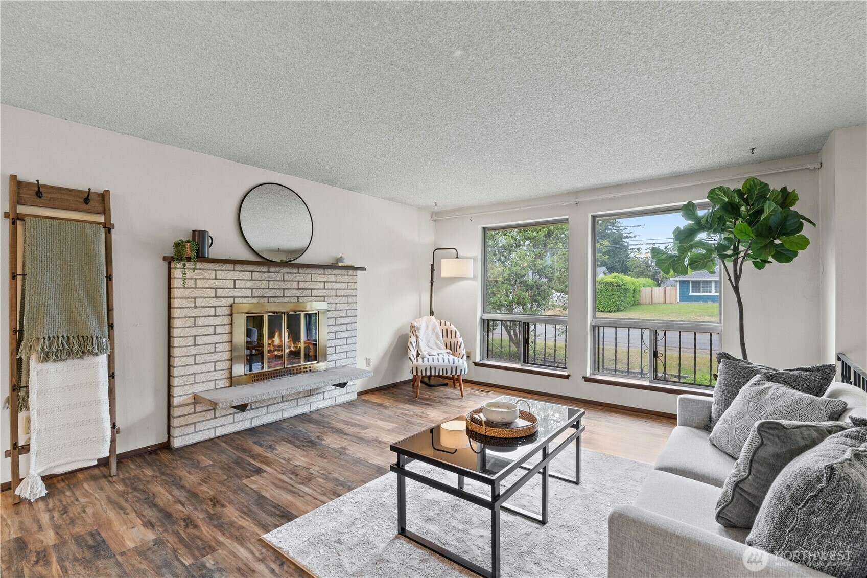 Property Photo: 9724 Wildwood Avenue SW WA 98498