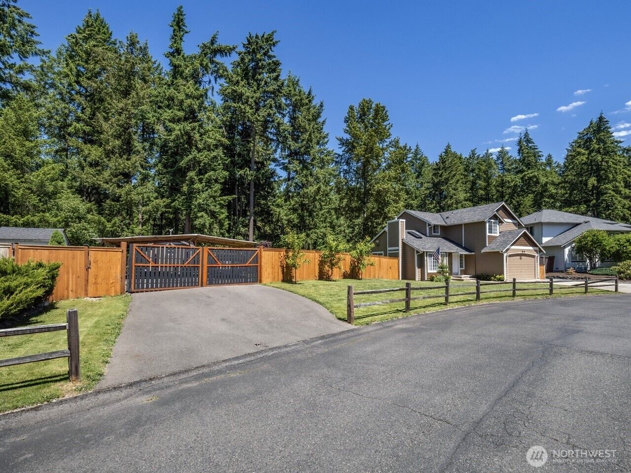 Property Photo: 4715 247th Street E WA 98338