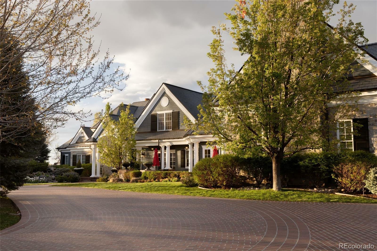 Property Photo: 5470 S Highline Circle CO 80121