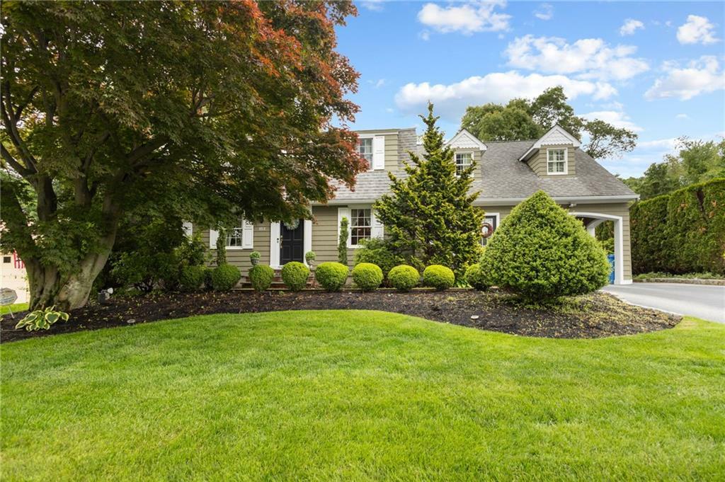 Property Photo:  152 Glen Hills Drive  RI 02920 