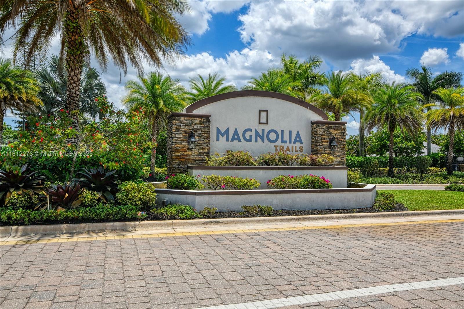 Property Photo: 6489 N Anise Ct FL 33314