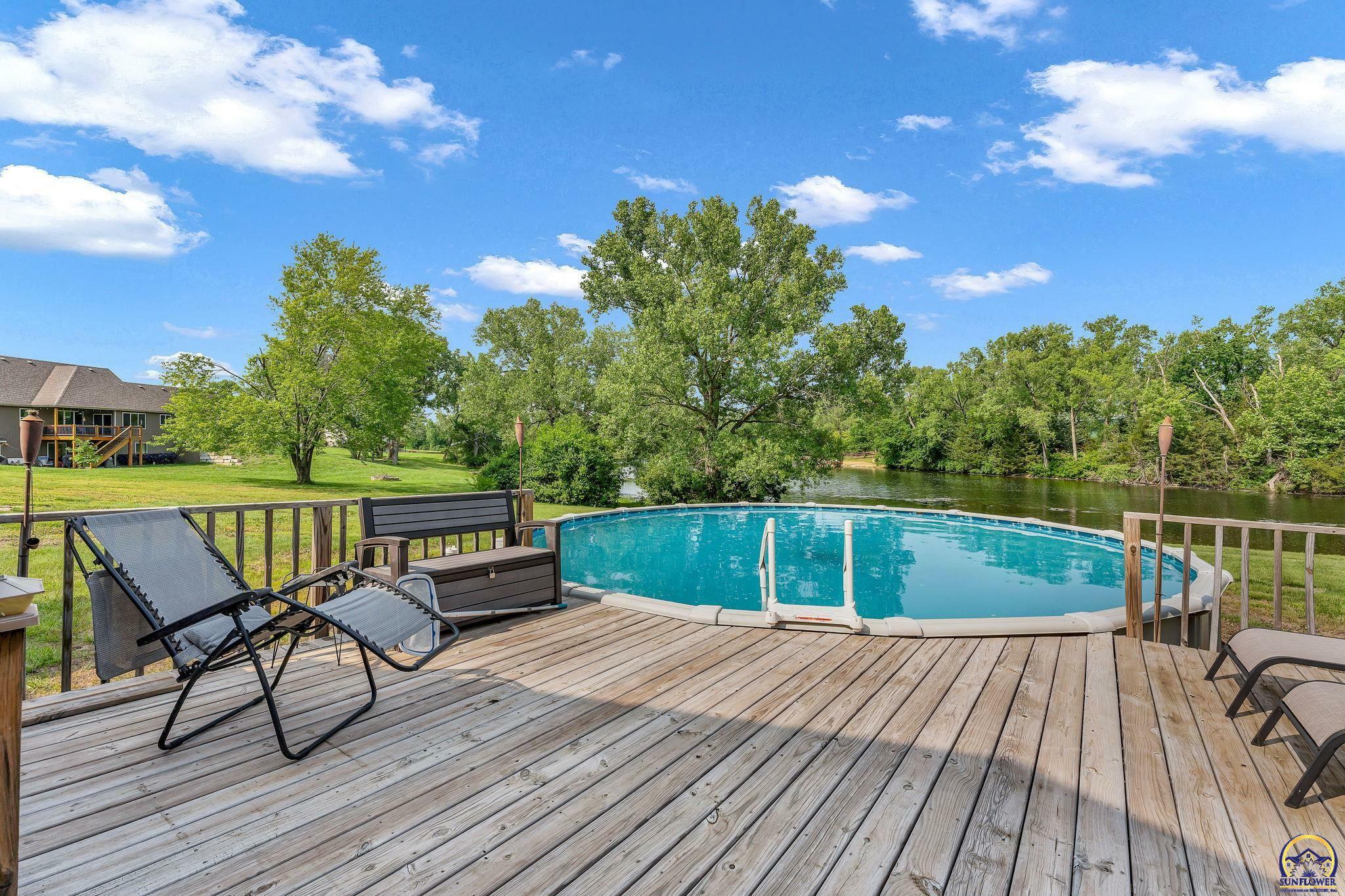Property Photo: 2040 SW Cottonwood Ln KS 66615