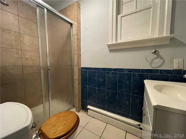 Property Photo:  383 Myrtle Avenue 1st Floor  CT 06604 