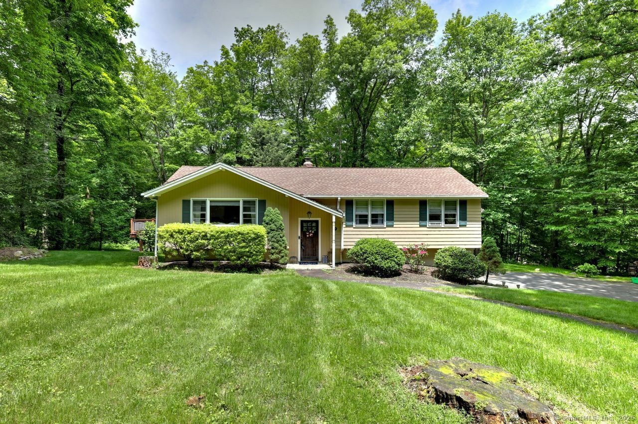 Property Photo: 9 Honey Lane CT 06482
