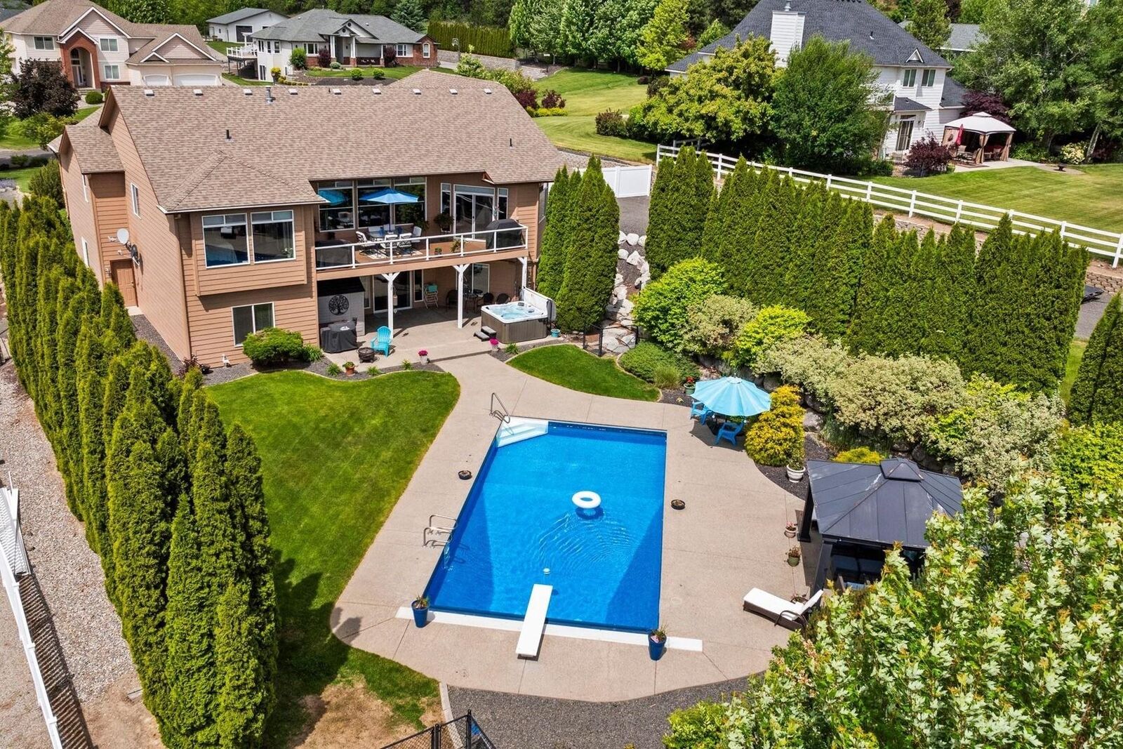 Property Photo:  2707 S Steen Ln  WA 99016 
