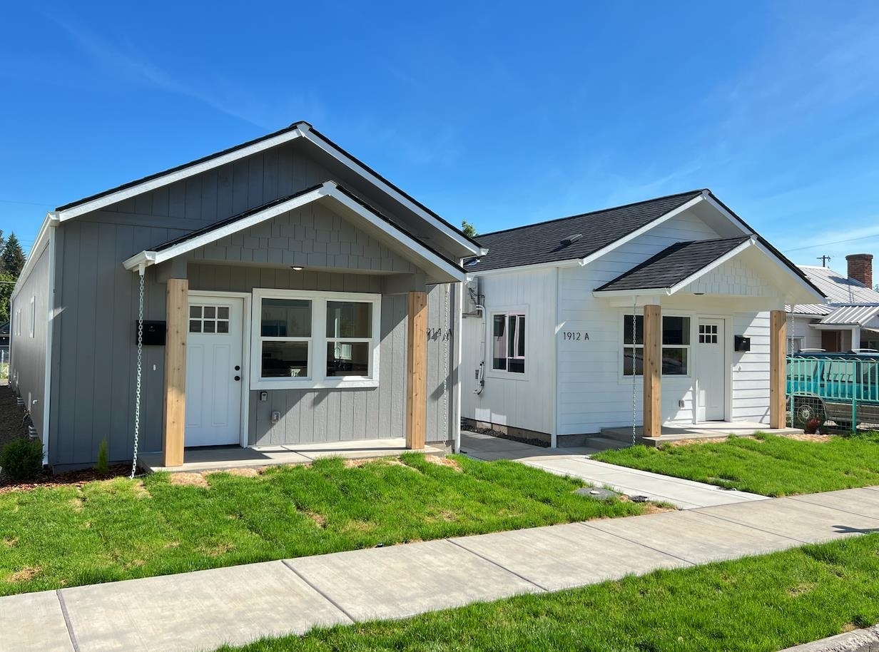 Property Photo: 1912 W Buckeye Ave WA 99205