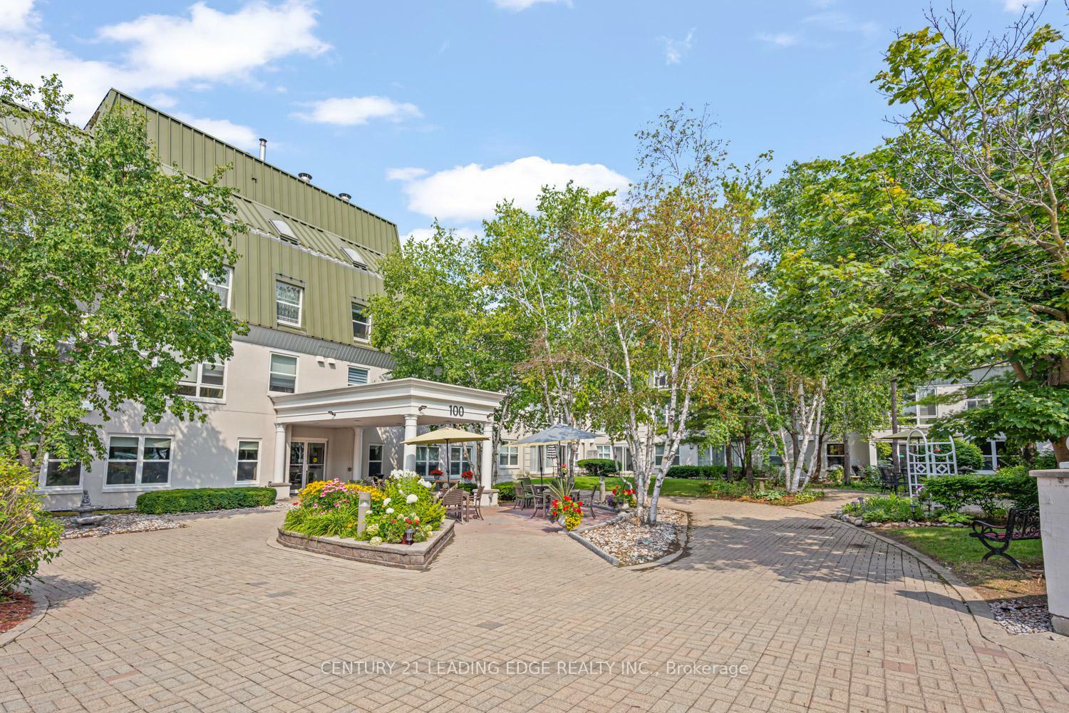 Property Photo: 100 Anna Russell Way 224 ON L3R 6C7