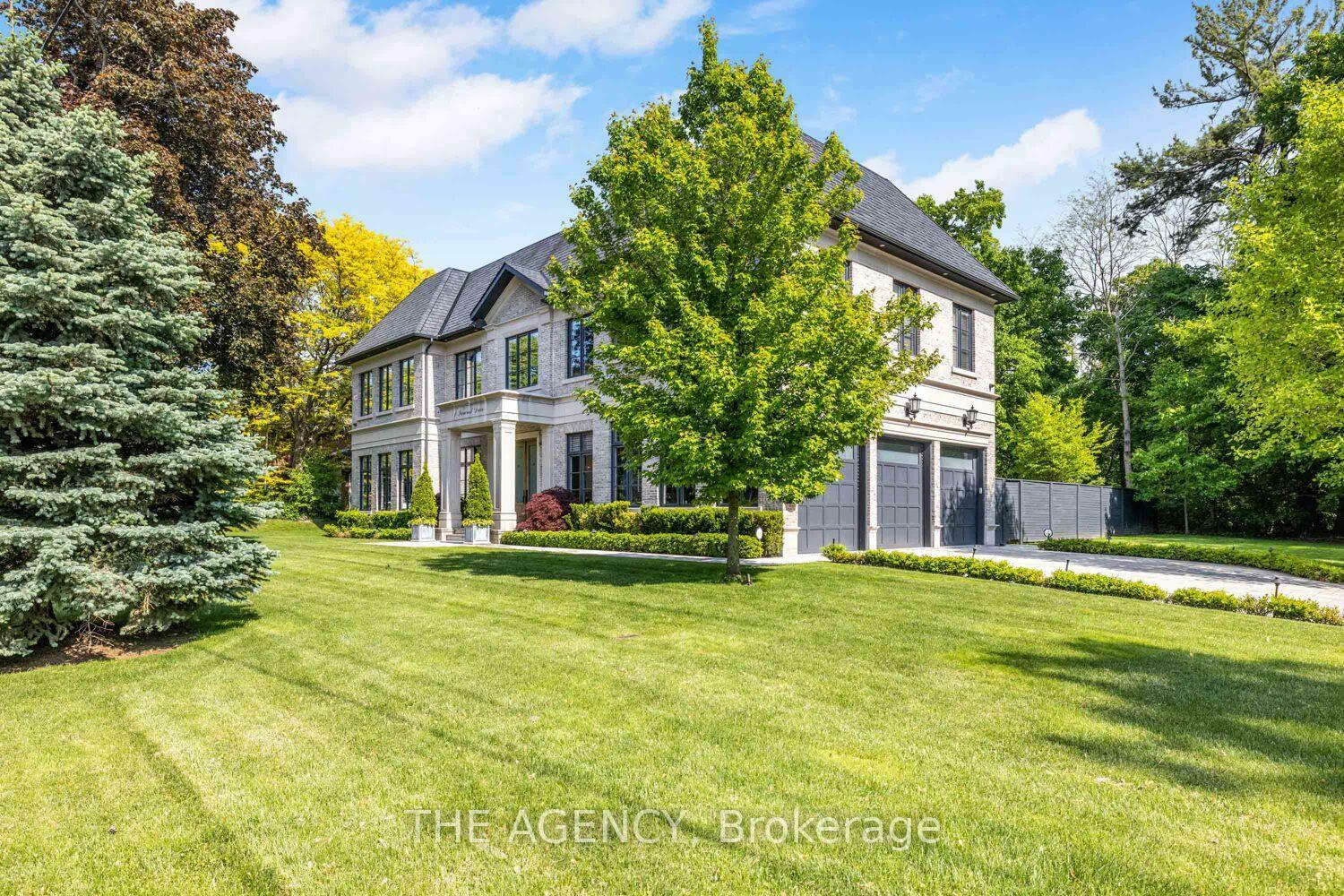 Property Photo: 1 Suncrest Drive ON M3C 2L1