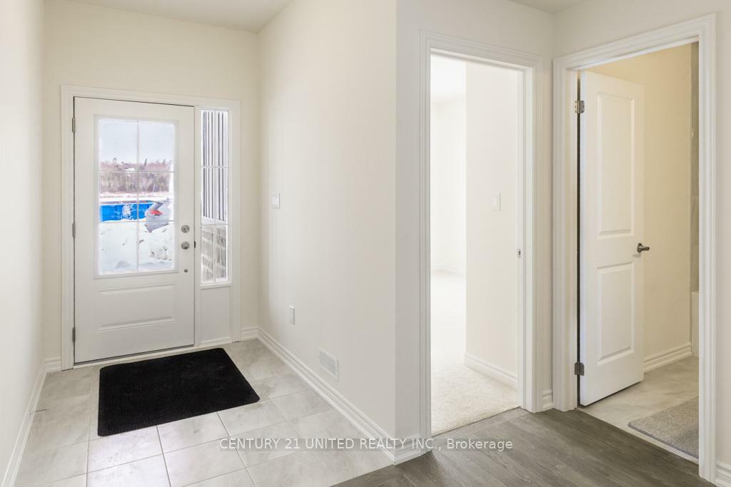 Property Photo: 67 Hillcroft Way ON K0M 1A0