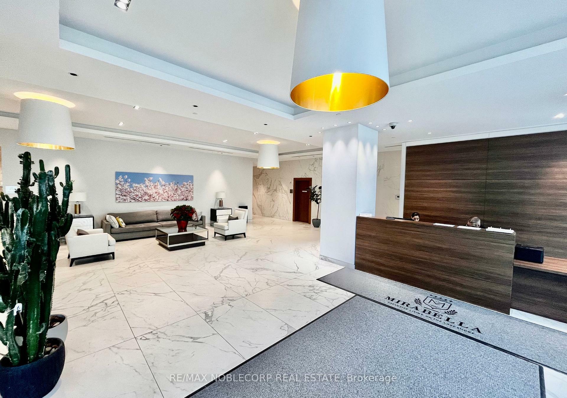 Property Photo: 1926 Lakeshore Boulevard W 2006 ON M6S 1A1