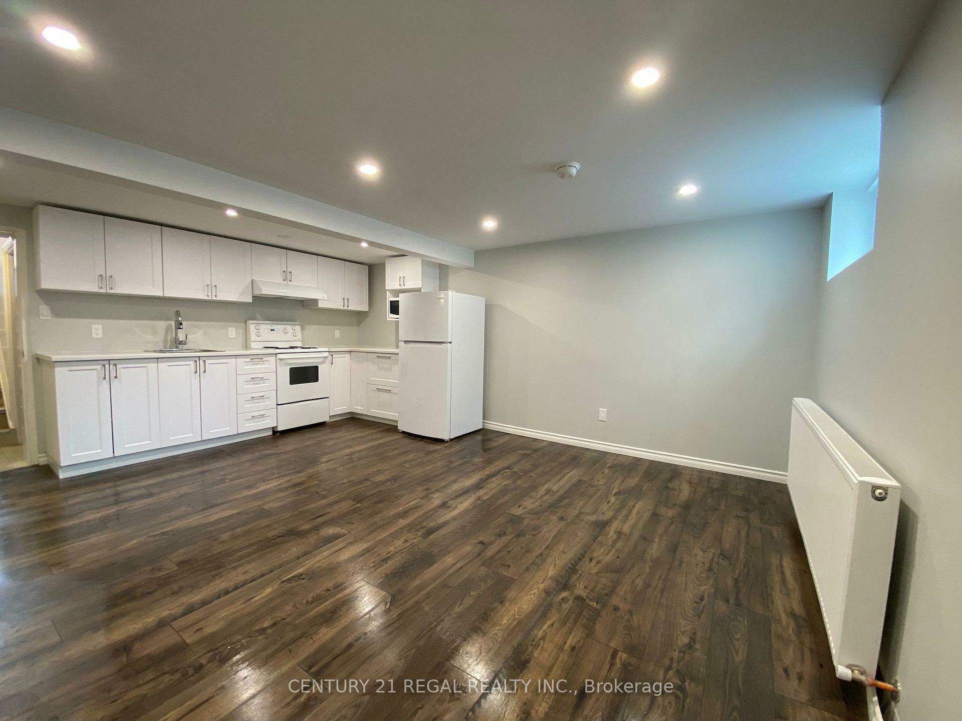 25 Shangarry Drive  Toronto ON M1R 1A5 photo