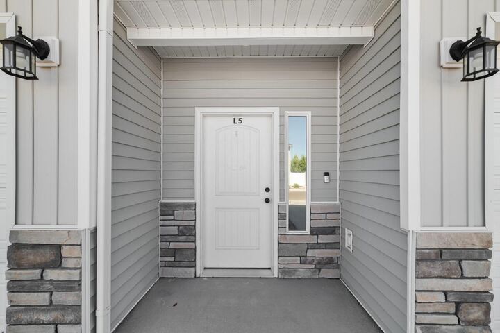 Property Photo:  404 W 1325 N #L-5  UT 84721 