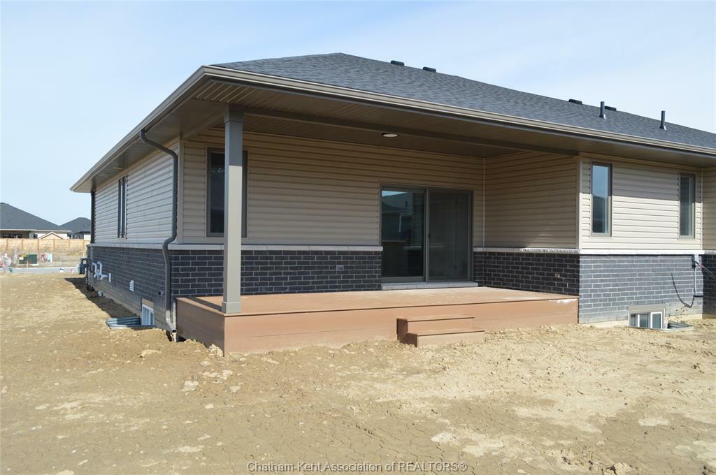 Photo de la propriété: 32 Duskridge Road ON N7L 0G7