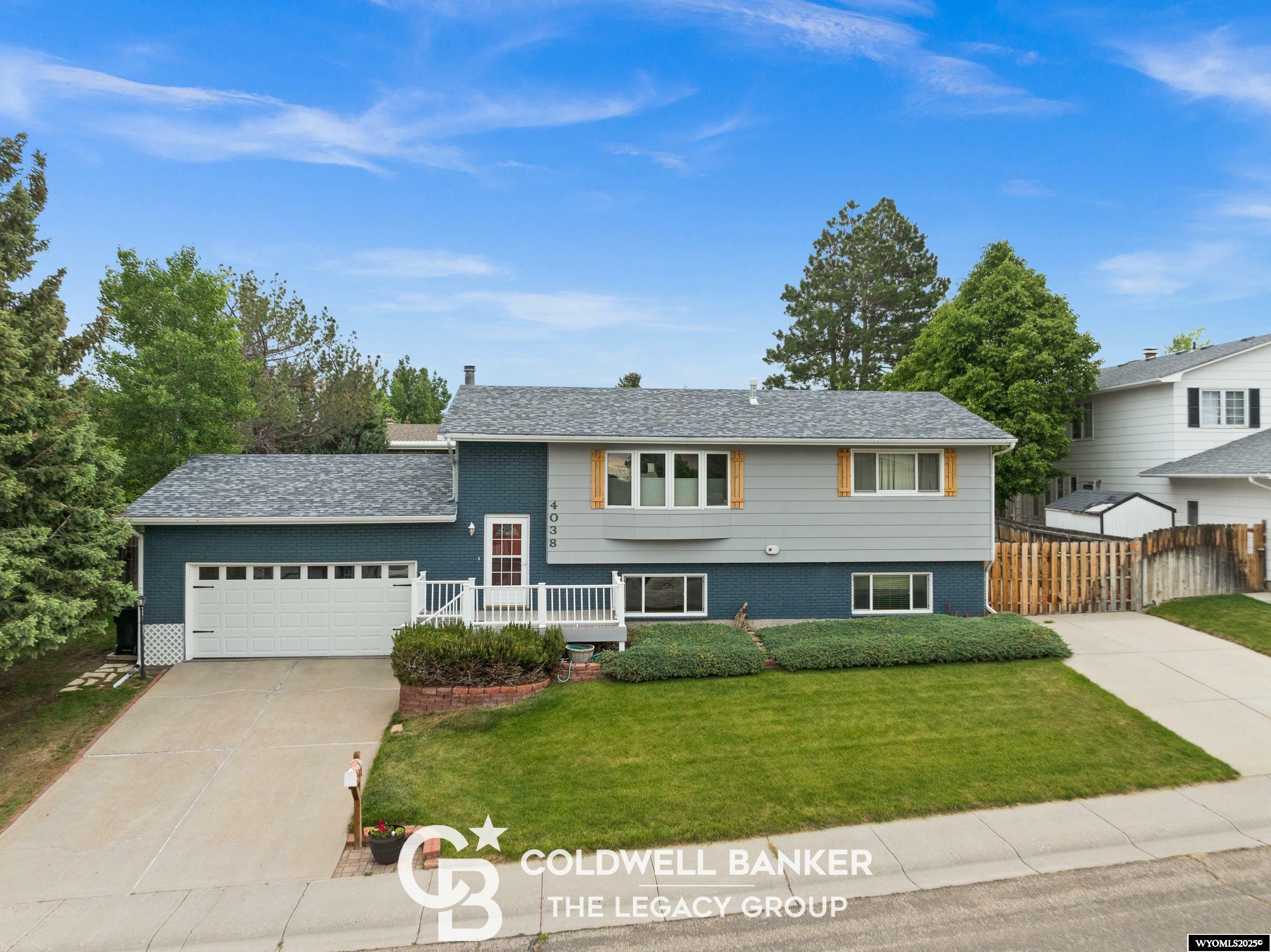 Property Photo: 4038 Somerset Circle WY 82609