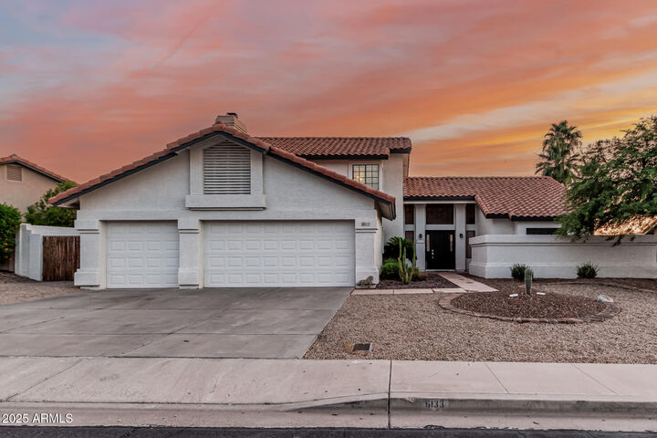 Property Photo: 6133 E Saddleback Street AZ 85215