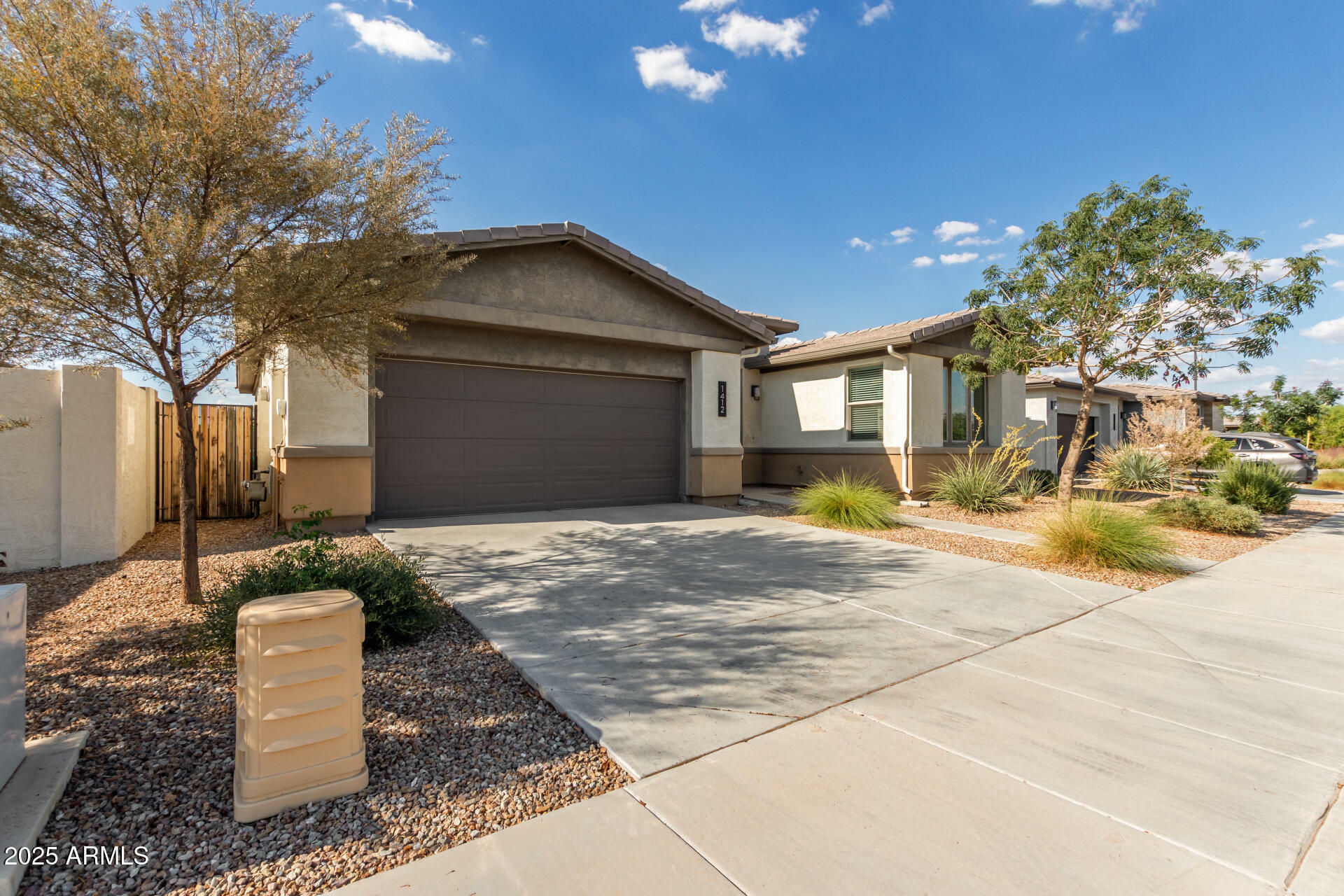 Property Photo: 1412 W Sonoqui Boulevard AZ 85140