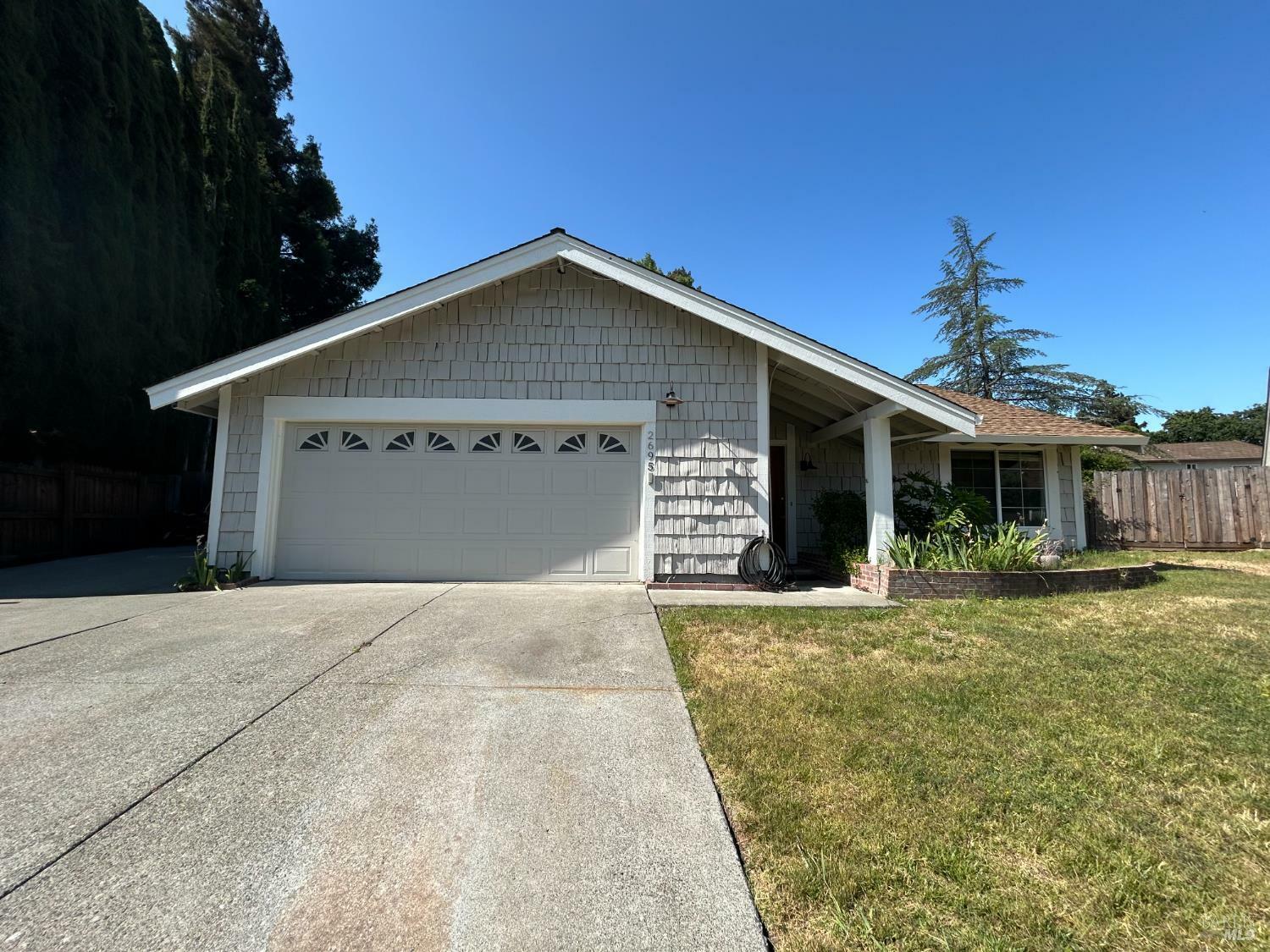 Property Photo: 2695 Vista Linda Drive CA 94534