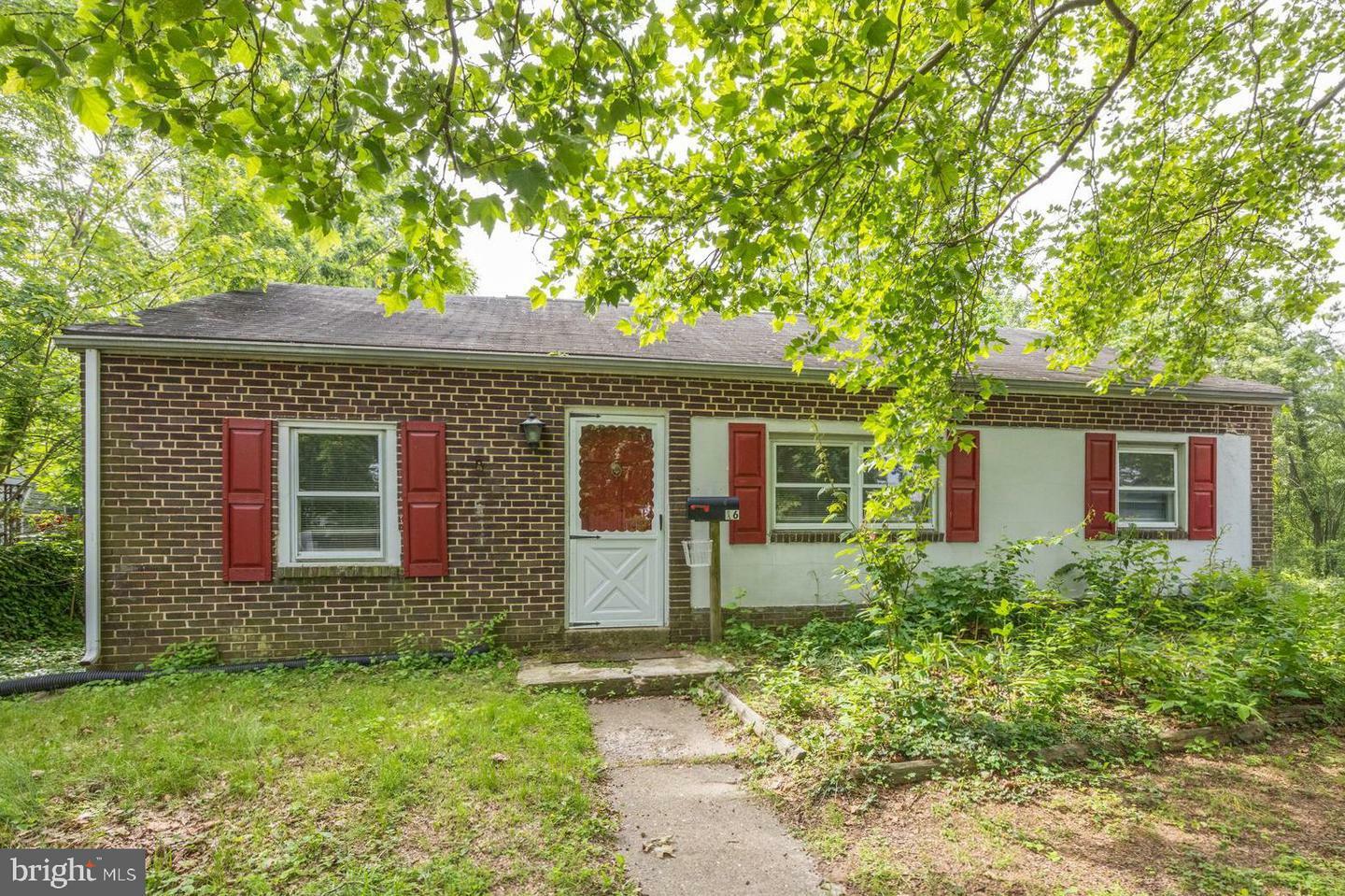 Property Photo: 16 Fordham Avenue DE 19720