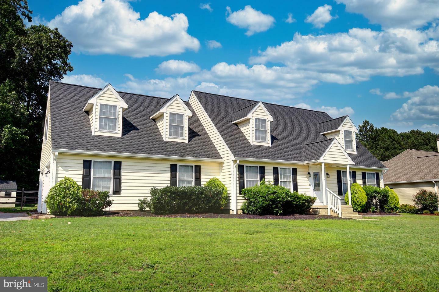Property Photo: 32492 Mariners Way DE 19966