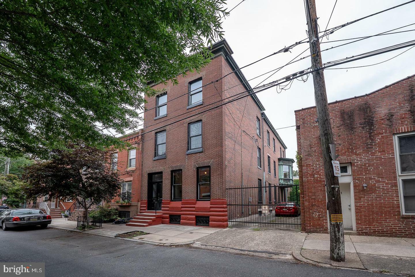 Property Photo: 825 N 27th Street PA 19130