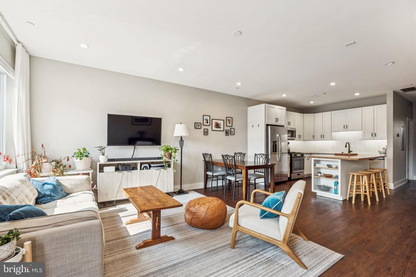 Property Photo: 1235 N 5th Street 2 PA 19122