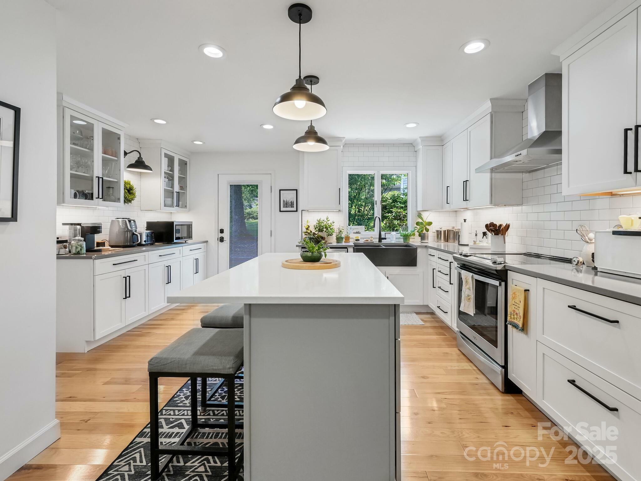 Property Photo: 110 Aurora Drive NC 28805