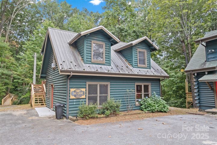 Property Photo: 214&Amp212 McKenzie Way NC 28762