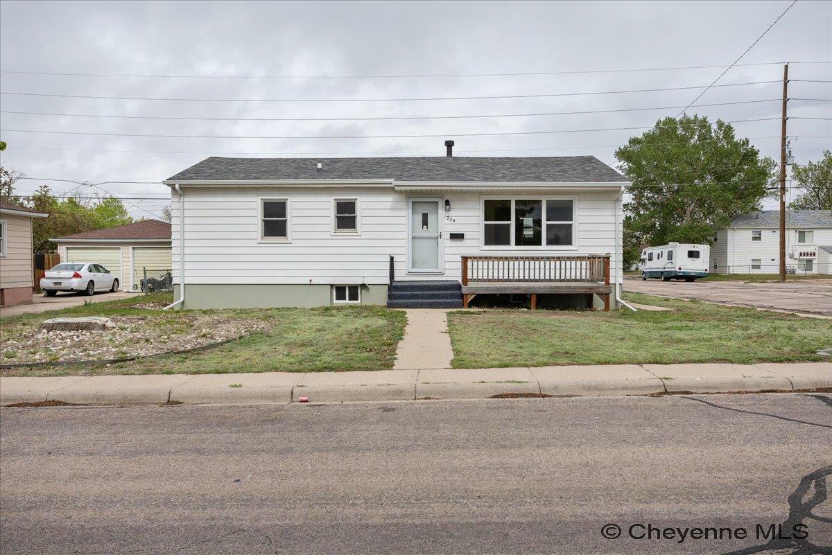229 McFarland Ave  Cheyenne WY 82001 photo
