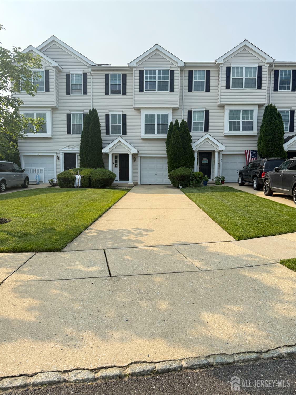 Property Photo: 31 Highgrove Court NJ 08086