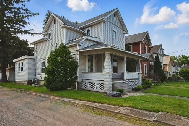 Property Photo: 198 Windsor Street OH 43302