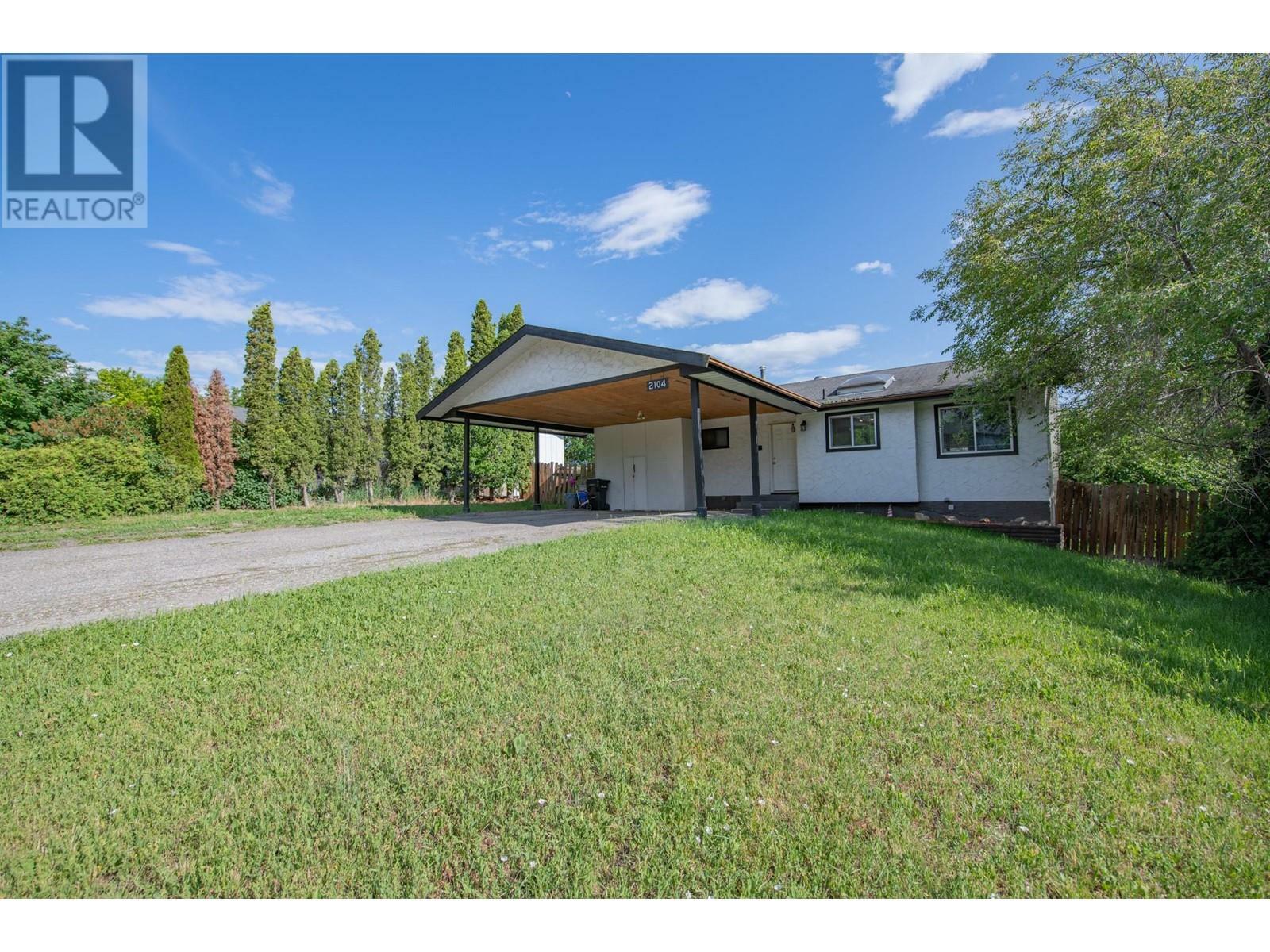 Property Photo: 2104 20 Avenue BC V1T 7J6